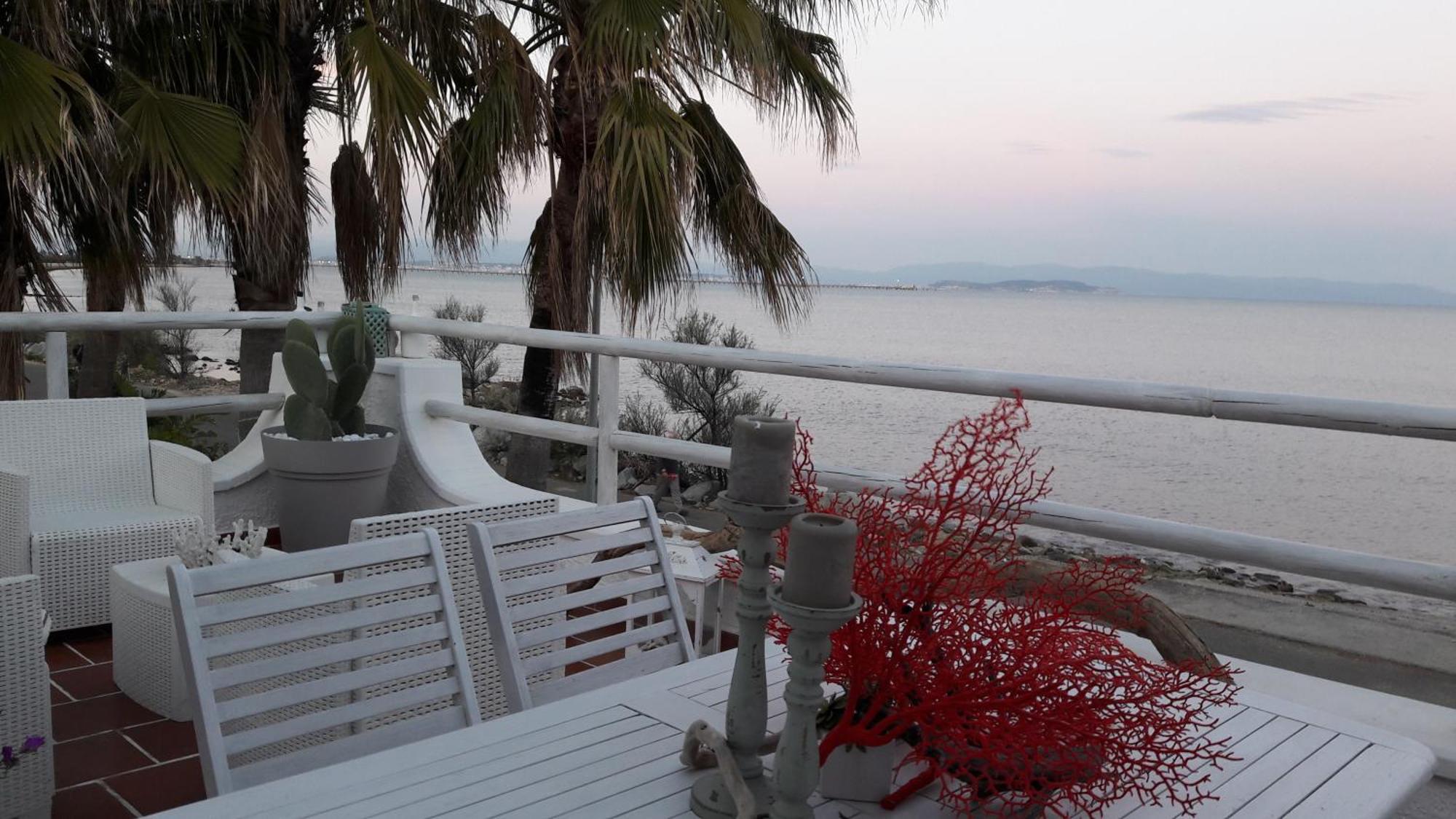 La Casa Di Nina Bed & Breakfast La Maddalena  ภายนอก รูปภาพ