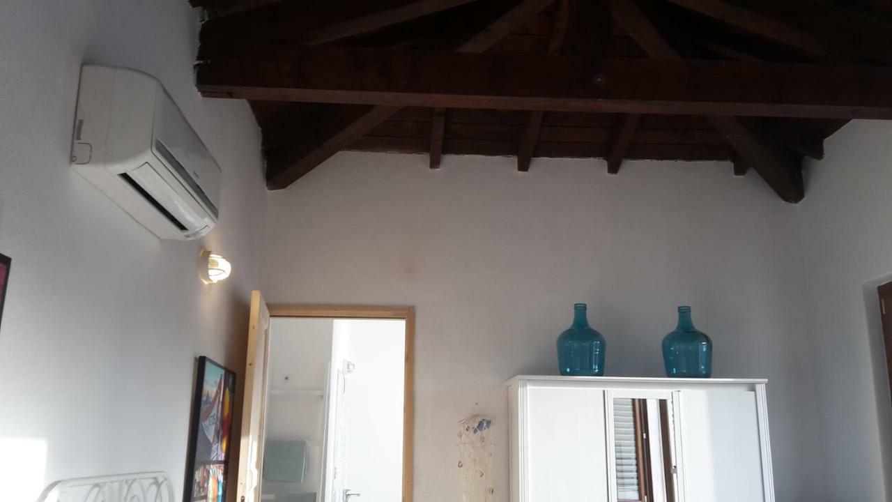 La Casa Di Nina Bed & Breakfast La Maddalena  ภายนอก รูปภาพ